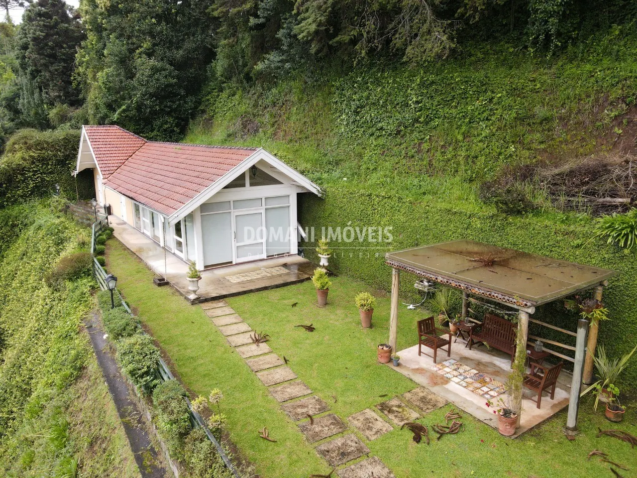 Casa à venda de 1.750 m² em Campos do Jordão, SP, Brasil