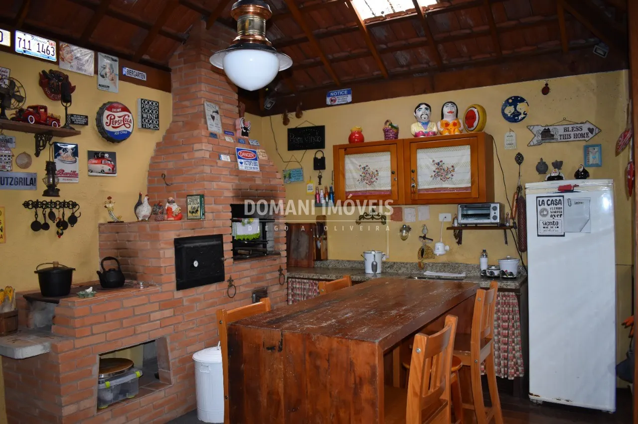 Casa à venda de 1.750 m² em Campos do Jordão, SP, Brasil