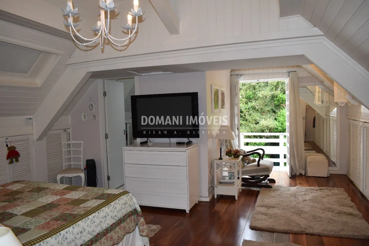 Casa à venda de 1.750 m² em Campos do Jordão, SP, Brasil