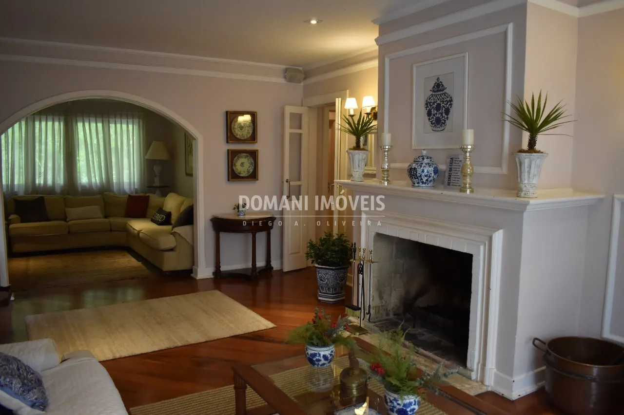 Casa à venda de 1.750 m² em Campos do Jordão, SP, Brasil