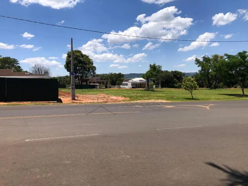 Chácara à venda de 450 m² em Pardinho, SP, Brasil