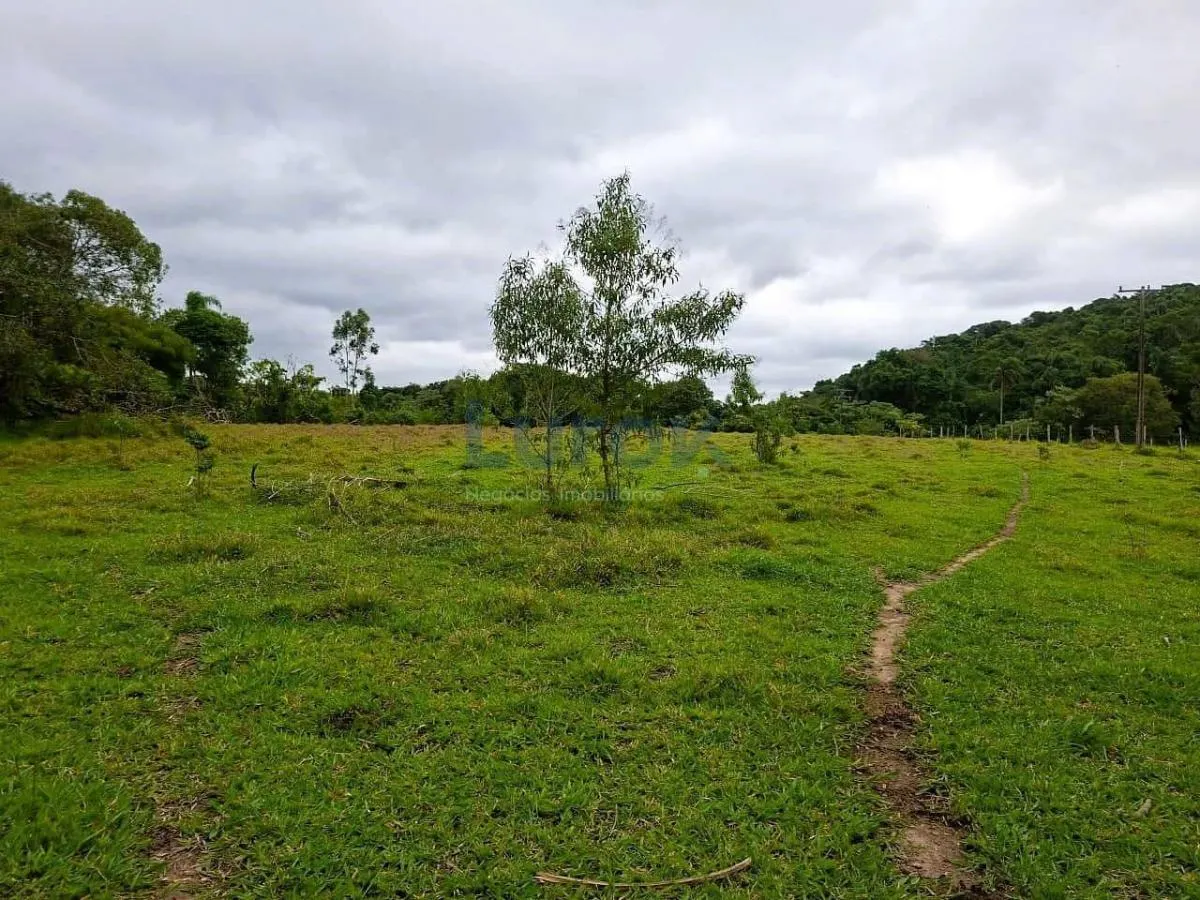 Country home for sale of 6 acres in Tuiuti, SP, Brazil