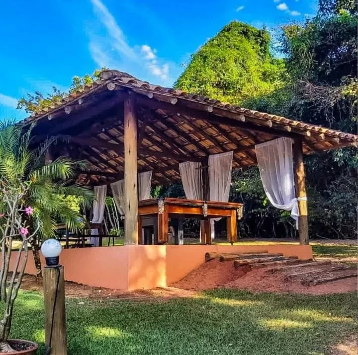 Pousada à venda de 2 ha em Delfinópolis, MG, Brasil
