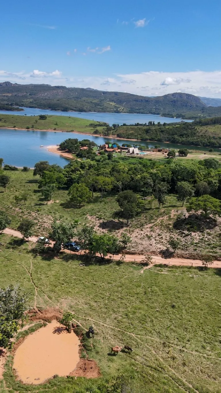 Pousada à venda de 2 ha em Delfinópolis, MG, Brasil