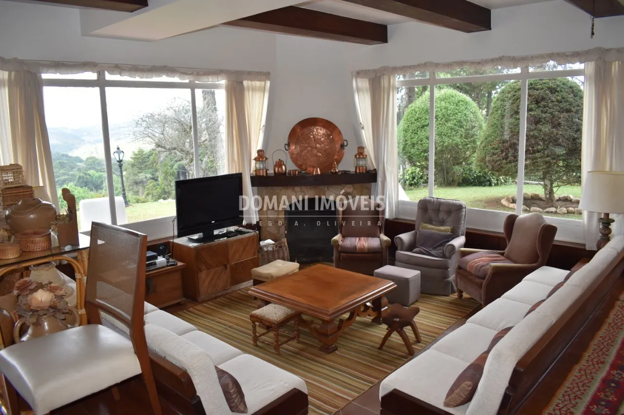 Casa à venda de 3.080 m² em Campos do Jordão, SP, Brasil