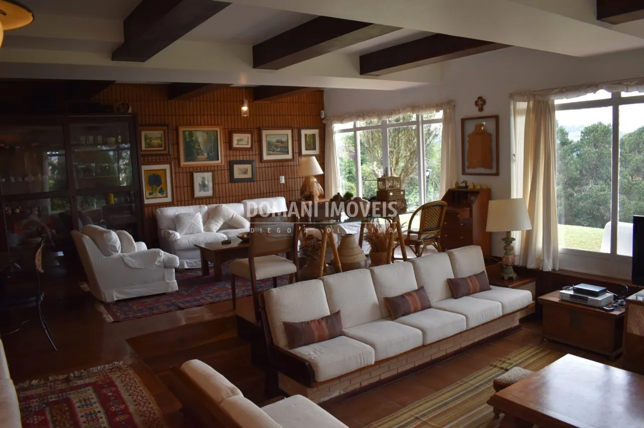 Casa à venda de 3.080 m² em Campos do Jordão, SP, Brasil