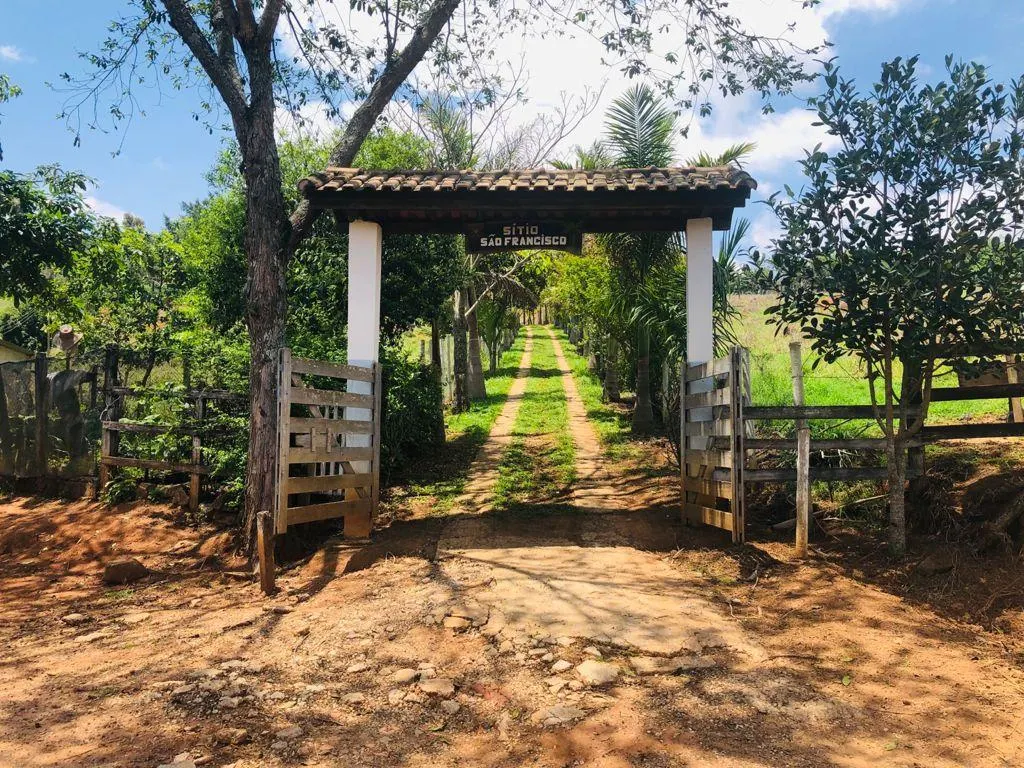 Sítio à venda de 4 ha em Borda da Mata, MG, Brasil