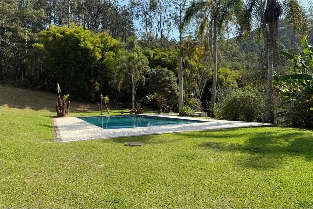 Fazenda à venda de 58 ha em Itapecerica da Serra, SP, Brasil