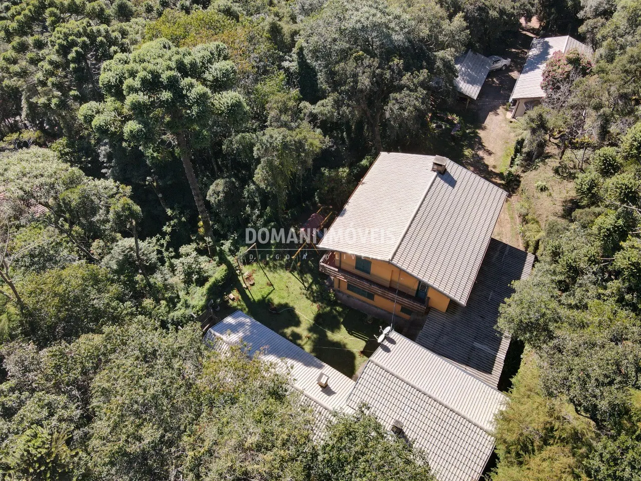 Casa à venda de 1 ha em Campos do Jordão, SP, Brasil
