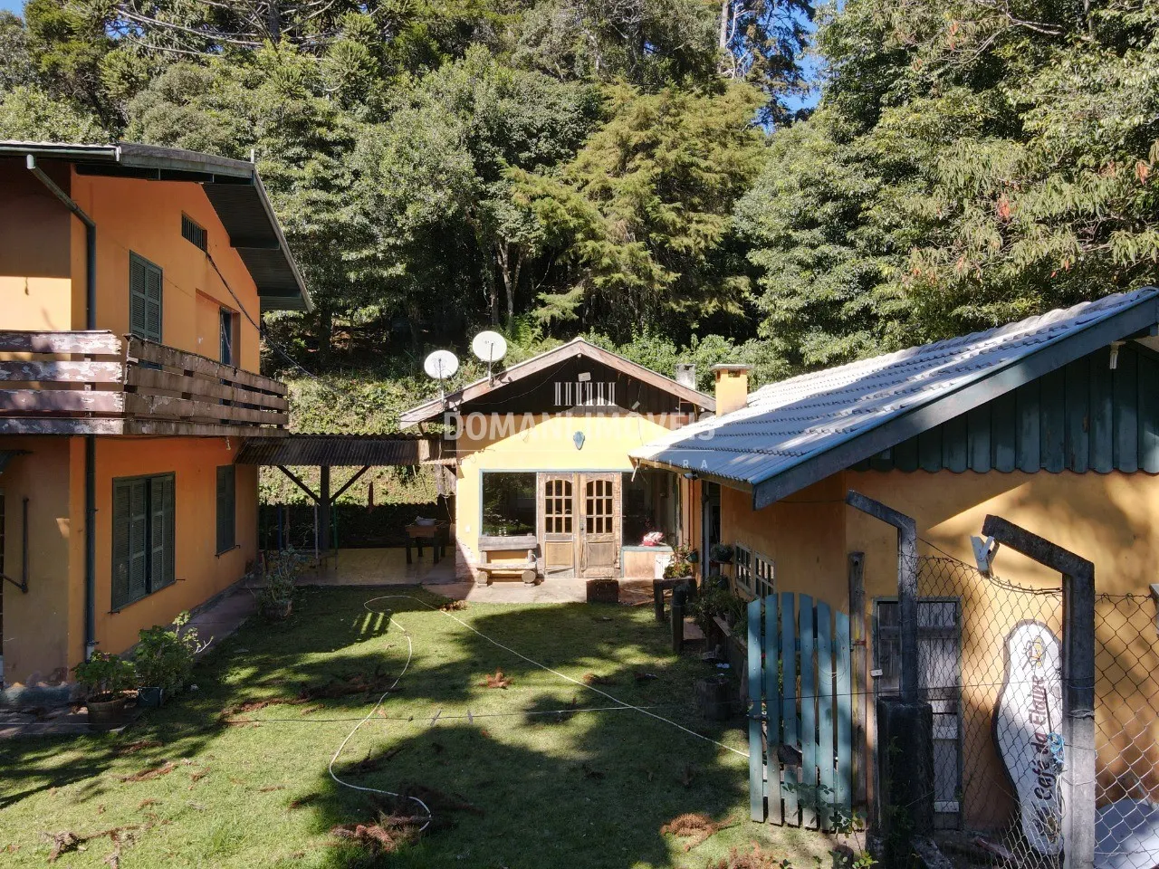 Casa à venda de 1 ha em Campos do Jordão, SP, Brasil