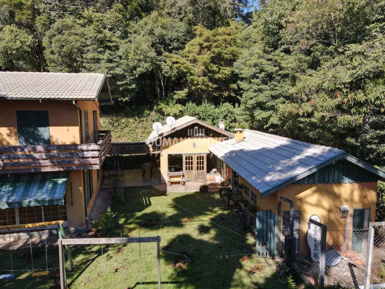 Casa à venda de 1 ha em Campos do Jordão, SP, Brasil