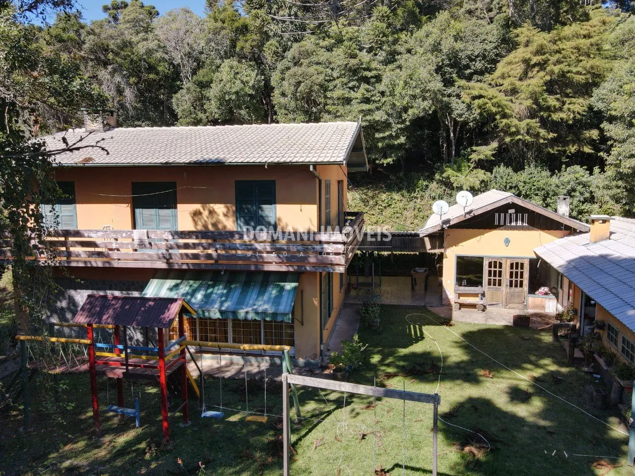 Casa à venda de 1 ha em Campos do Jordão, SP, Brasil