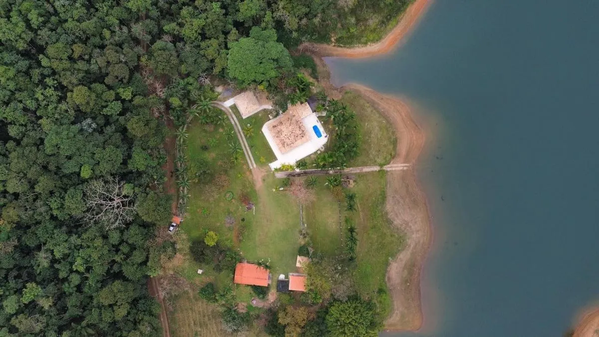 Chácara à venda de 1 ha em São José dos Campos, SP, Brasil