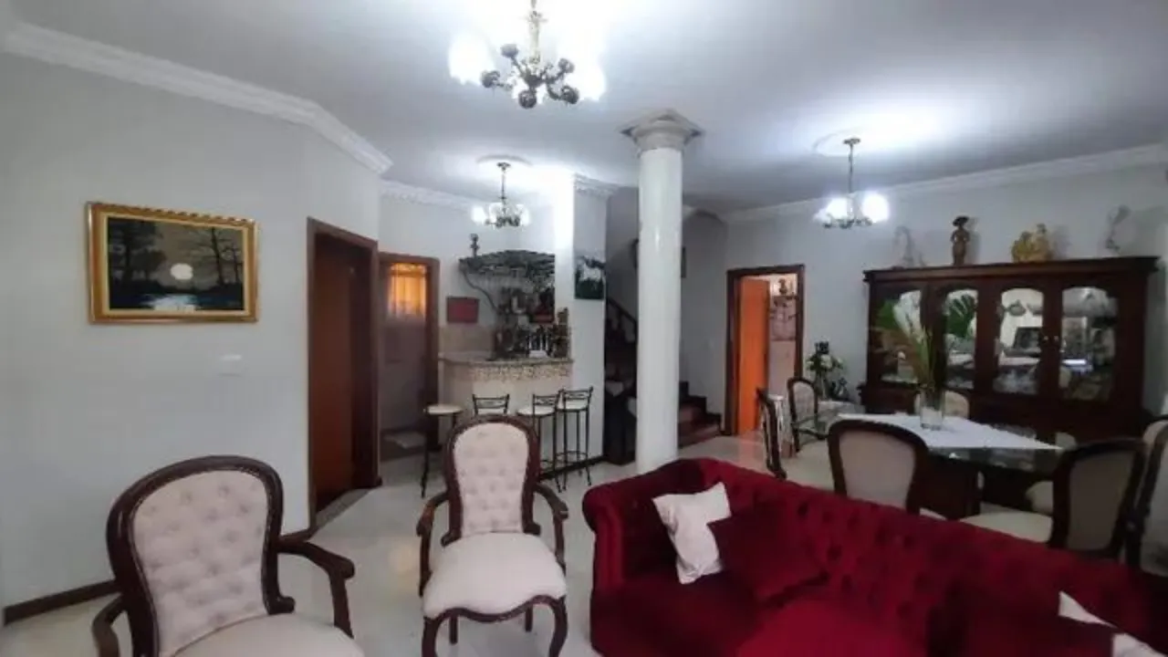 Casa à venda de 462 m² em Valinhos, SP, Brasil