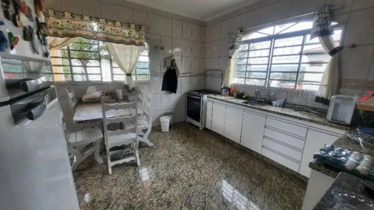 Casa à venda de 462 m² em Valinhos, SP, Brasil