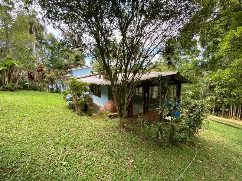 Sítio à venda de 4 ha em Itapecerica da Serra, SP, Brasil
