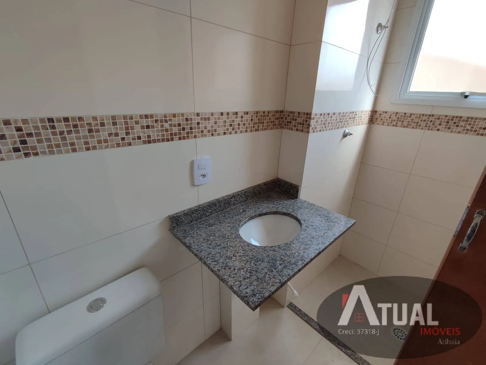 Casa à venda de 78 m² em Atibaia, SP, Brasil