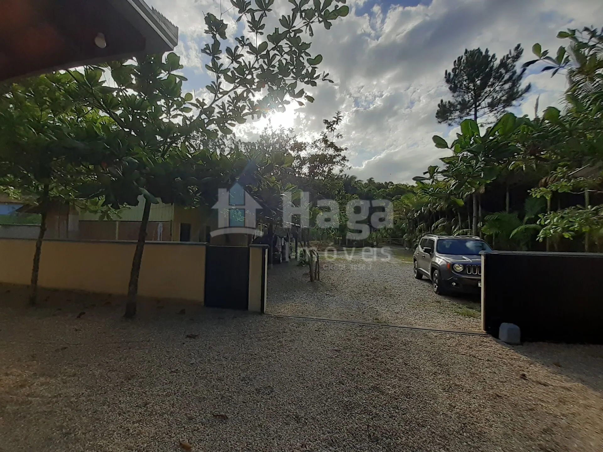 Casa à venda de 2.058 m² em Guabiruba, SC, Brasil