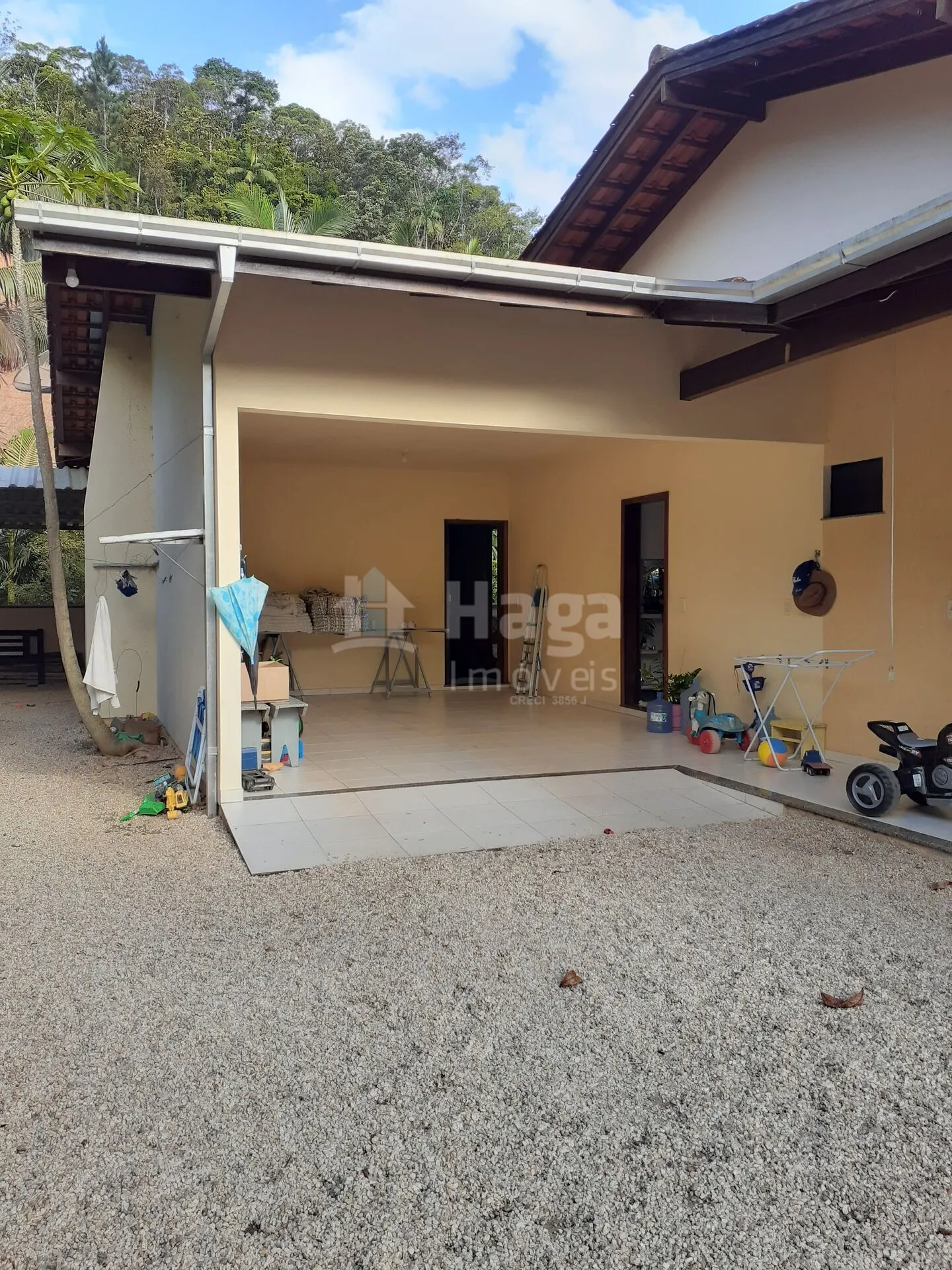 Casa à venda de 2.058 m² em Guabiruba, SC, Brasil