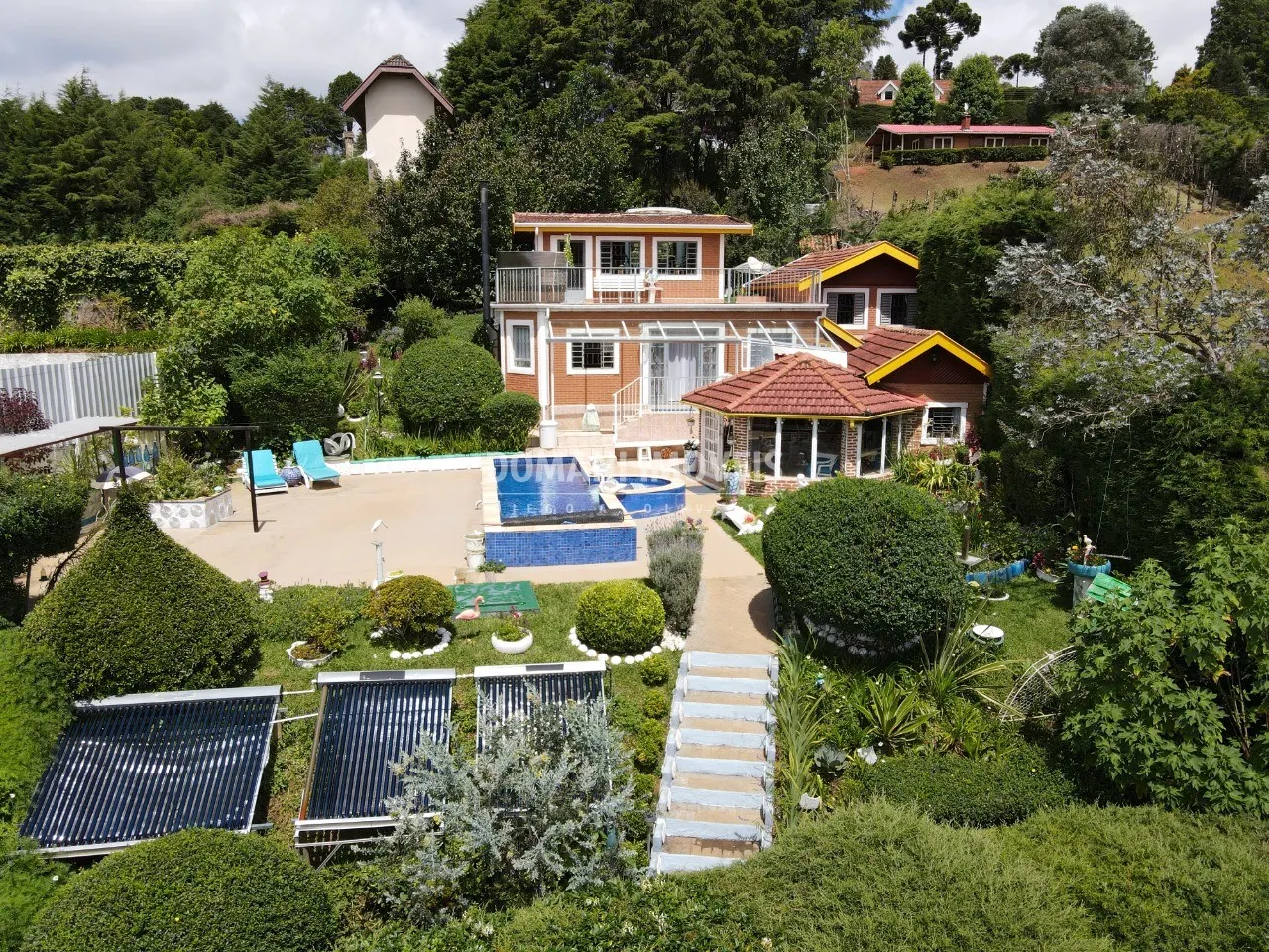 Casa à venda de 1.110 m² em Campos do Jordão, SP, Brasil