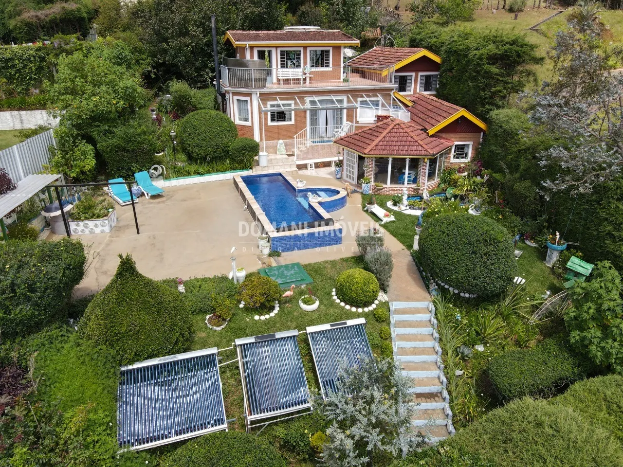 Casa à venda de 1.110 m² em Campos do Jordão, SP, Brasil