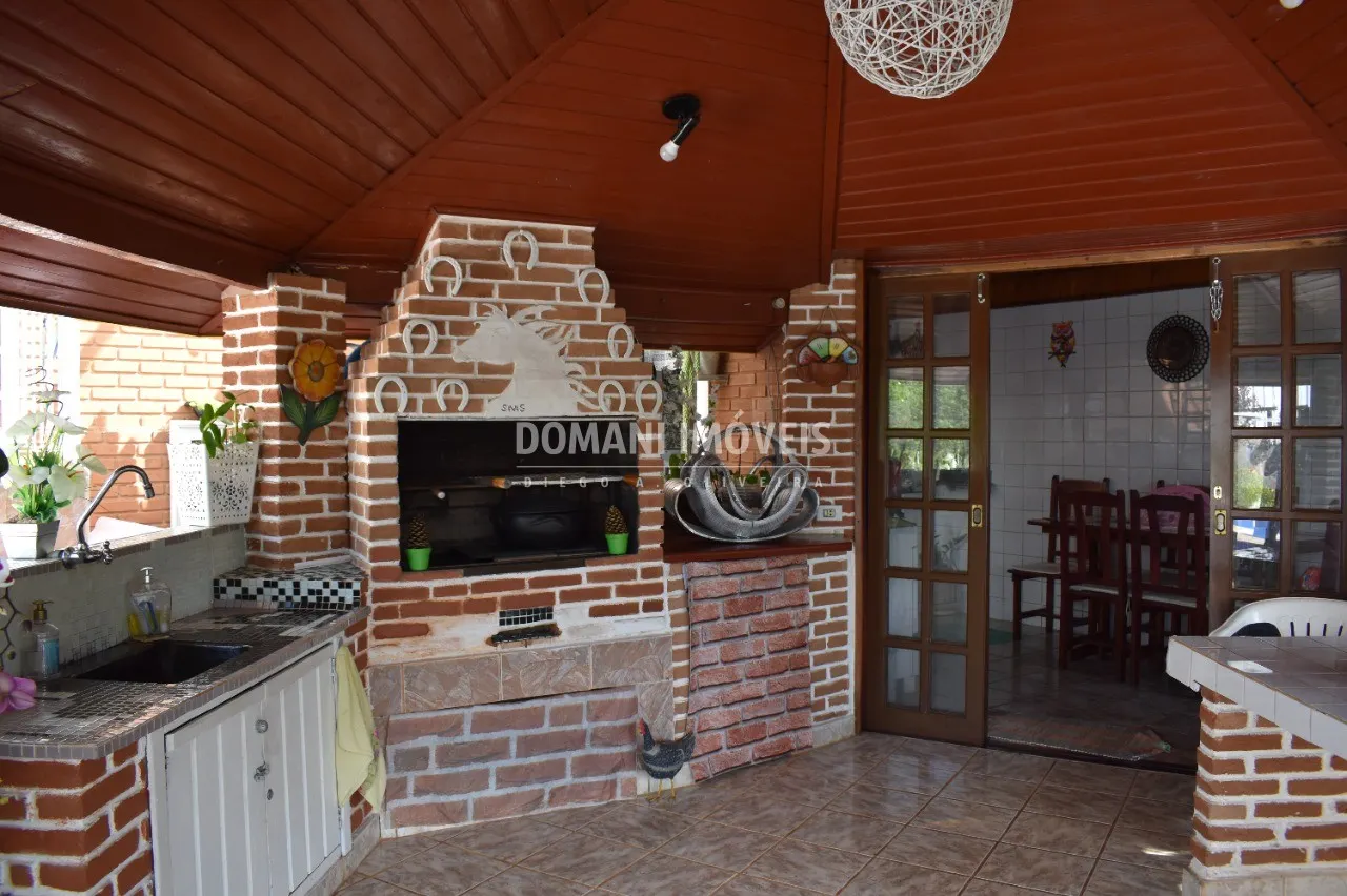 Casa à venda de 1.110 m² em Campos do Jordão, SP, Brasil