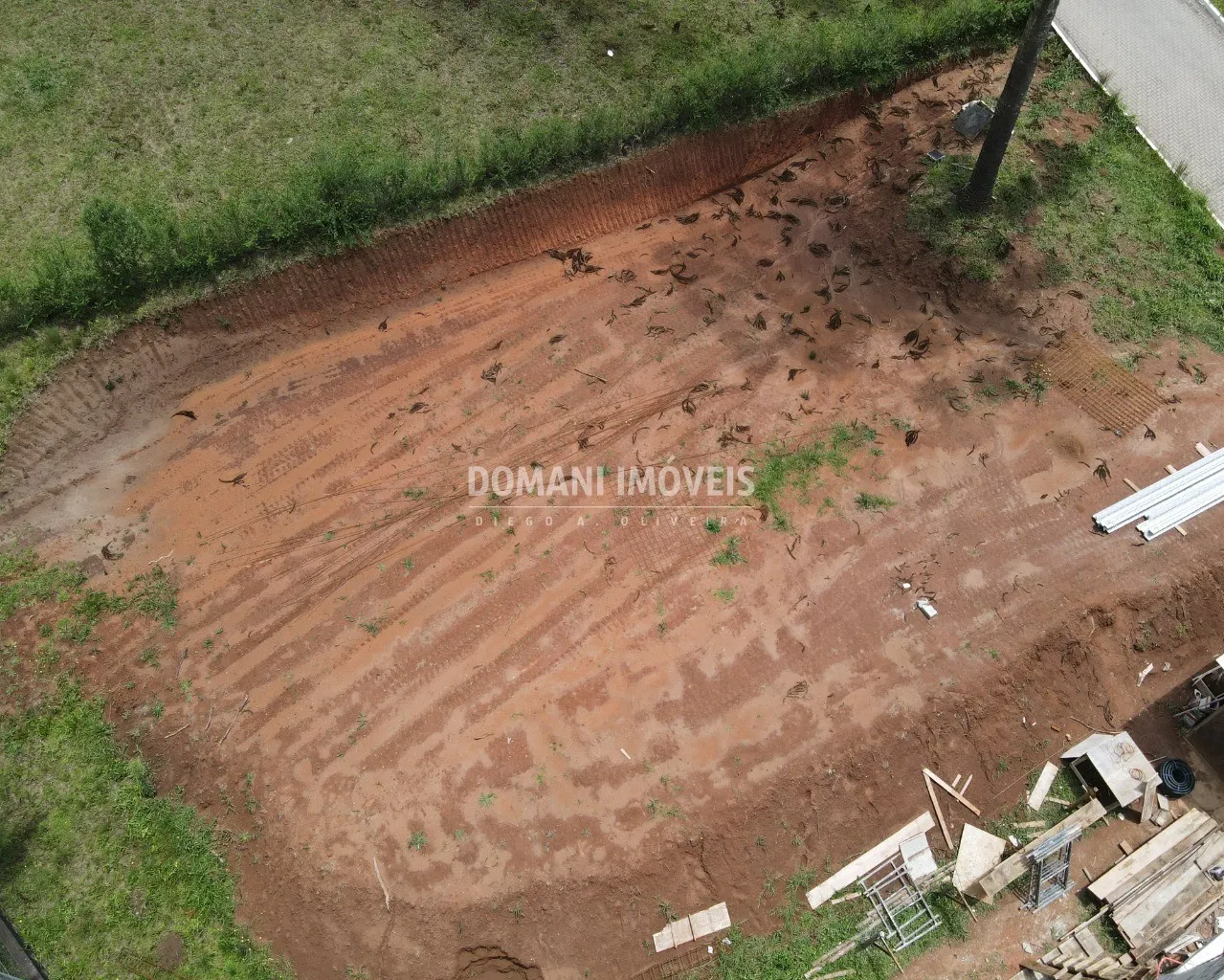 Terreno à venda de 1.305 m² em Campos do Jordão, SP, Brasil