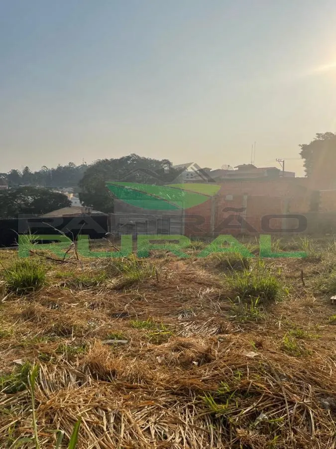 Terreno à venda de 300 m² em Mairinque, SP, Brasil