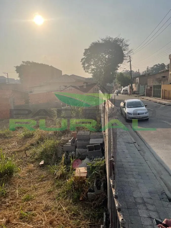 Terreno à venda de 300 m² em Mairinque, SP, Brasil
