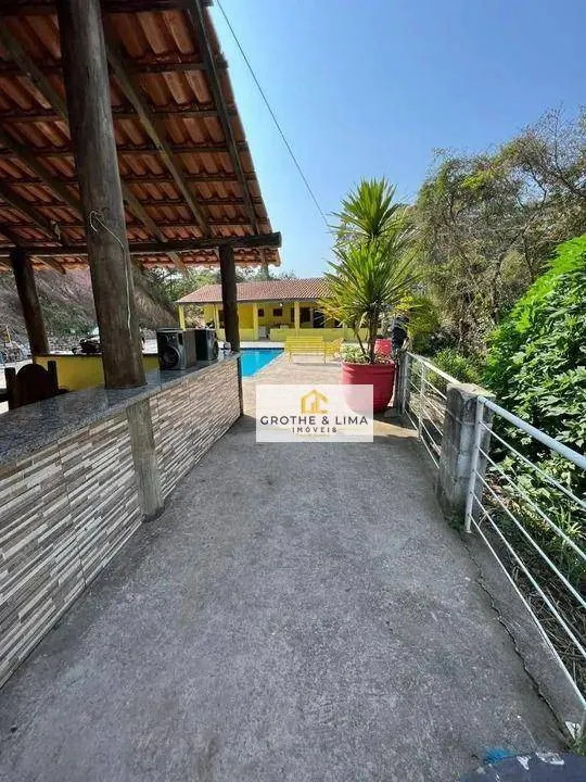Country home for sale of 2,350 m² in São José dos Campos, SP, Brazil