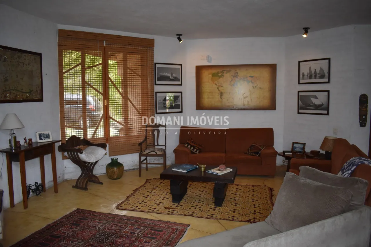 Casa à venda de 1.800 m² em Campos do Jordão, SP, Brasil