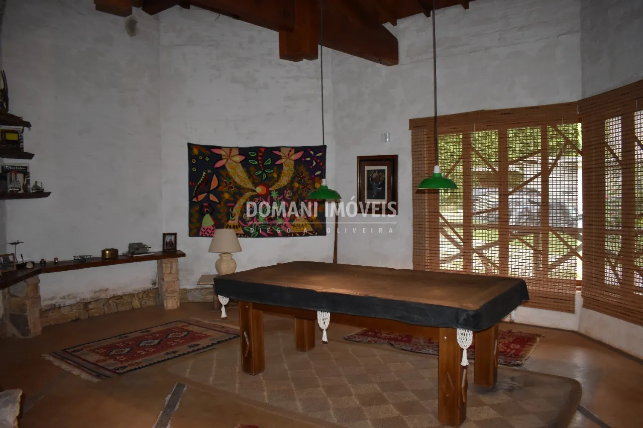 Casa à venda de 1.800 m² em Campos do Jordão, SP, Brasil