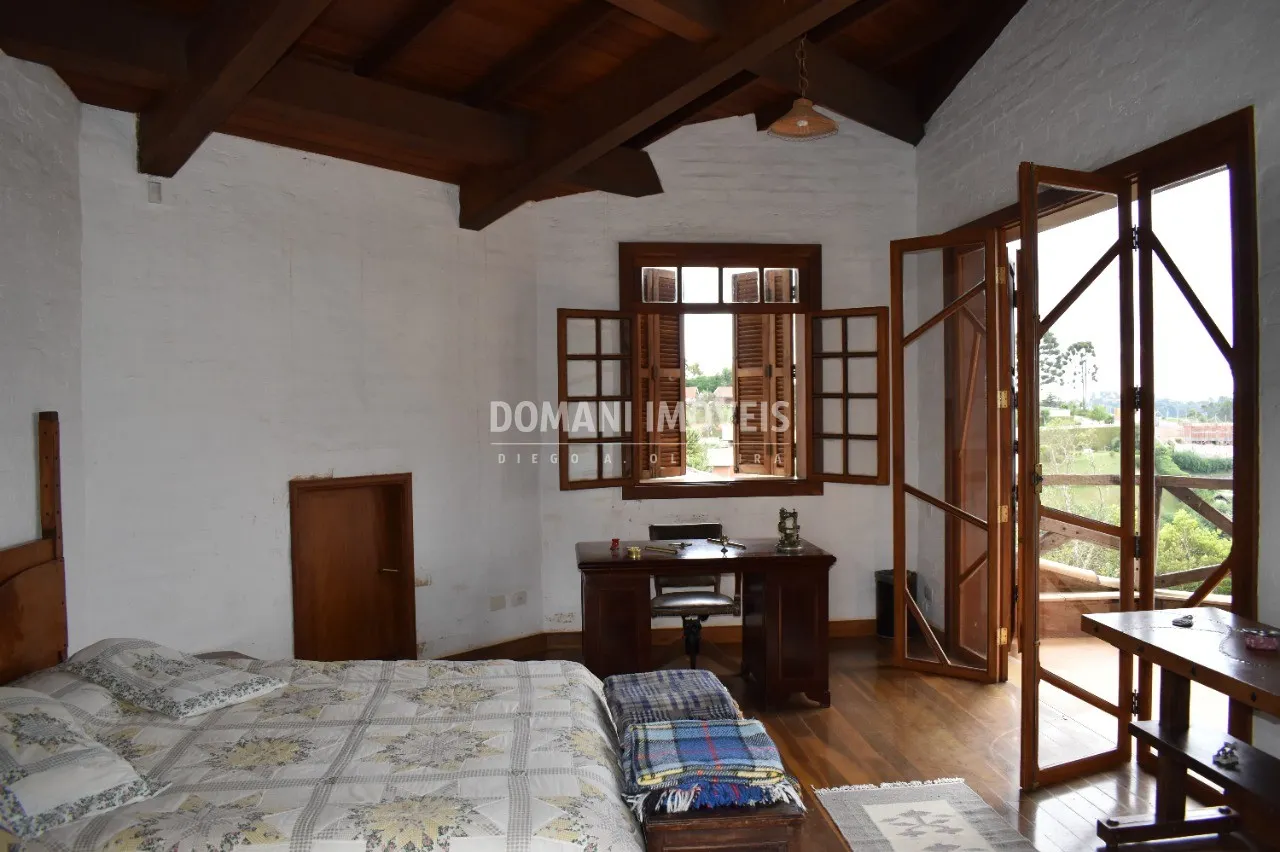 Casa à venda de 1.800 m² em Campos do Jordão, SP, Brasil