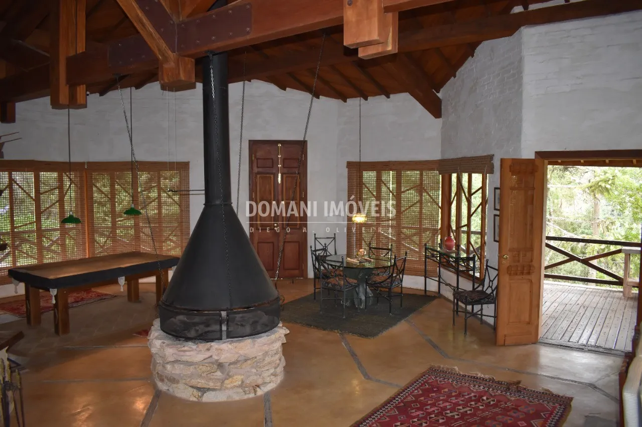 Casa à venda de 1.800 m² em Campos do Jordão, SP, Brasil