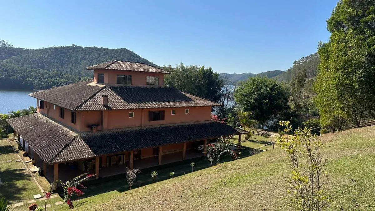 Sítio à venda de 6 ha em Paraibuna, SP, Brasil
