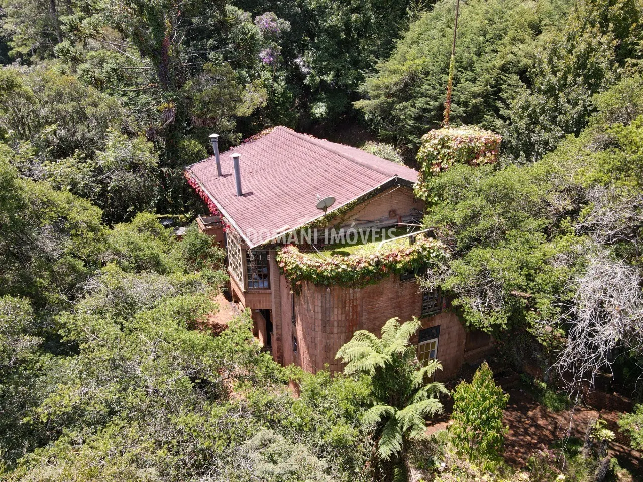 Casa à venda de 3 ha em Campos do Jordão, SP, Brasil