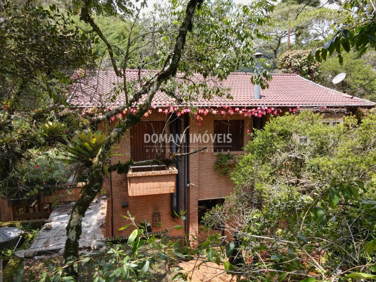 Casa à venda de 3 ha em Campos do Jordão, SP, Brasil