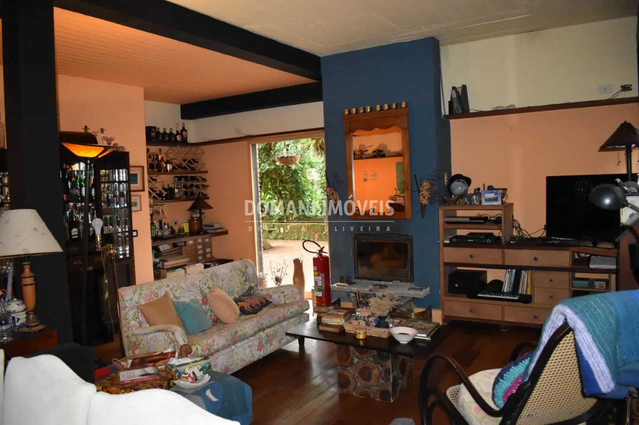 Casa à venda de 3 ha em Campos do Jordão, SP, Brasil
