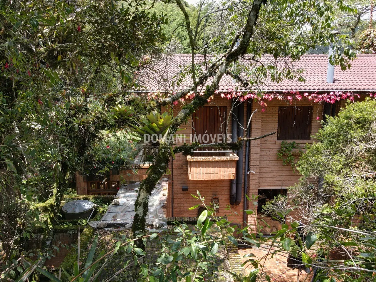 Casa à venda de 3 ha em Campos do Jordão, SP, Brasil