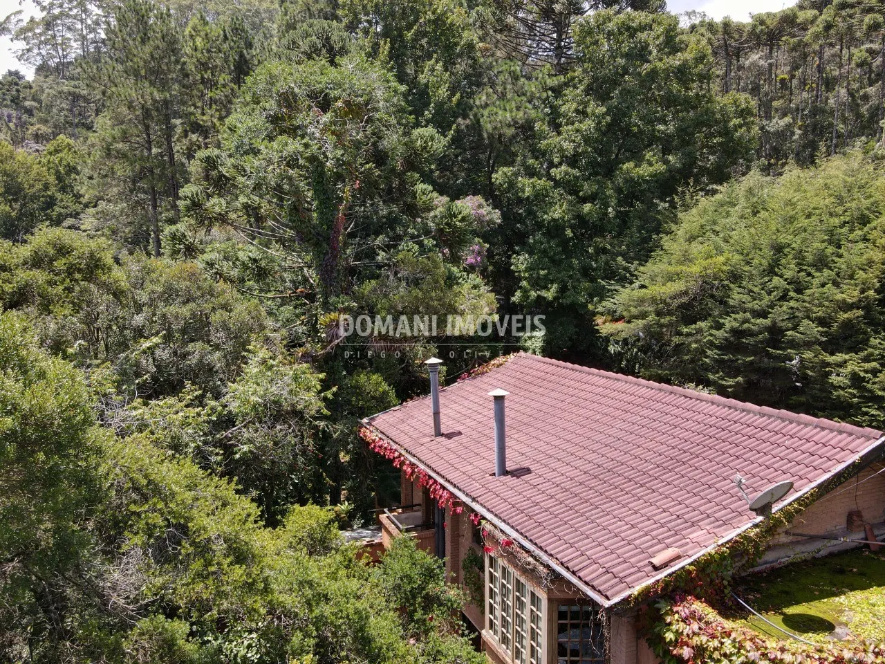 Casa à venda de 3 ha em Campos do Jordão, SP, Brasil