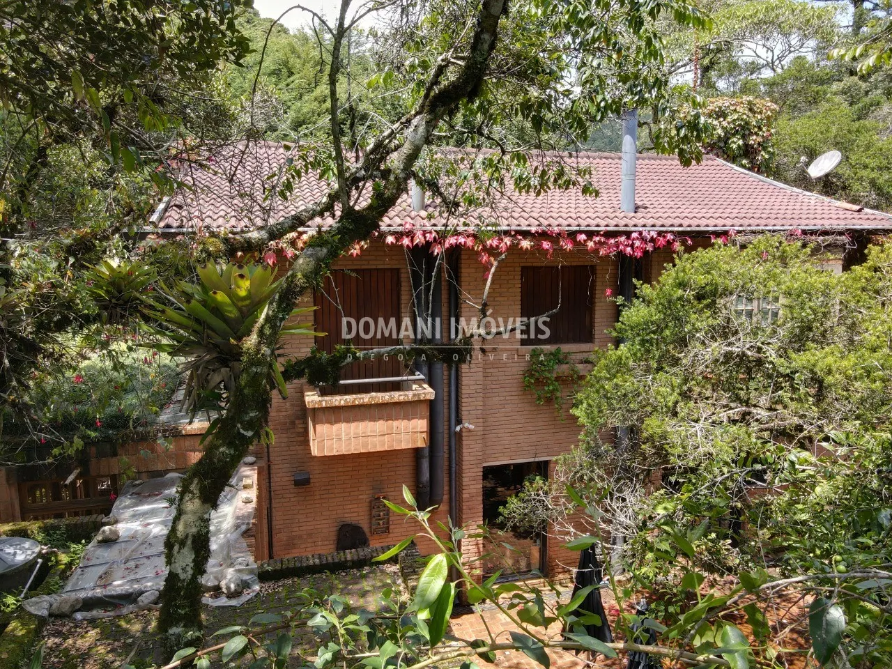 Casa à venda de 3 ha em Campos do Jordão, SP, Brasil