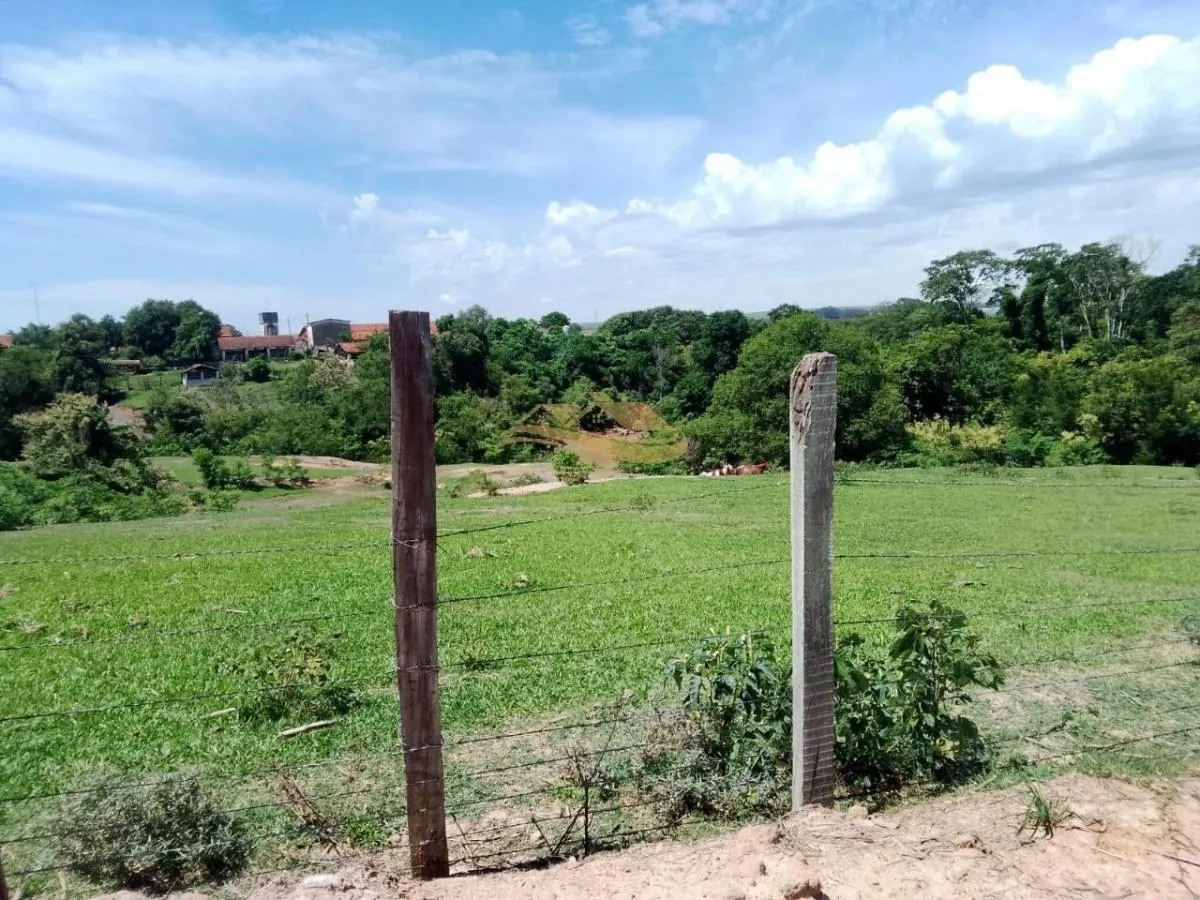 Small farm for sale of 11 acres in Elias Fausto, SP, Brazil