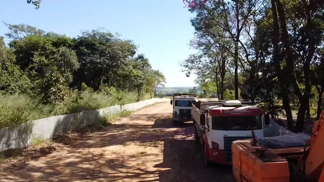Terreno à venda de 180 m² em Salto, SP, Brasil