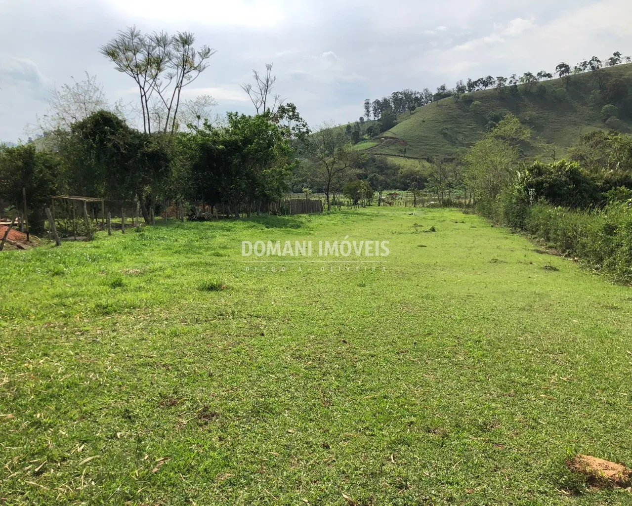 Terreno à venda de 2.800 m² em São Bento do Sapucaí, SP, Brasil