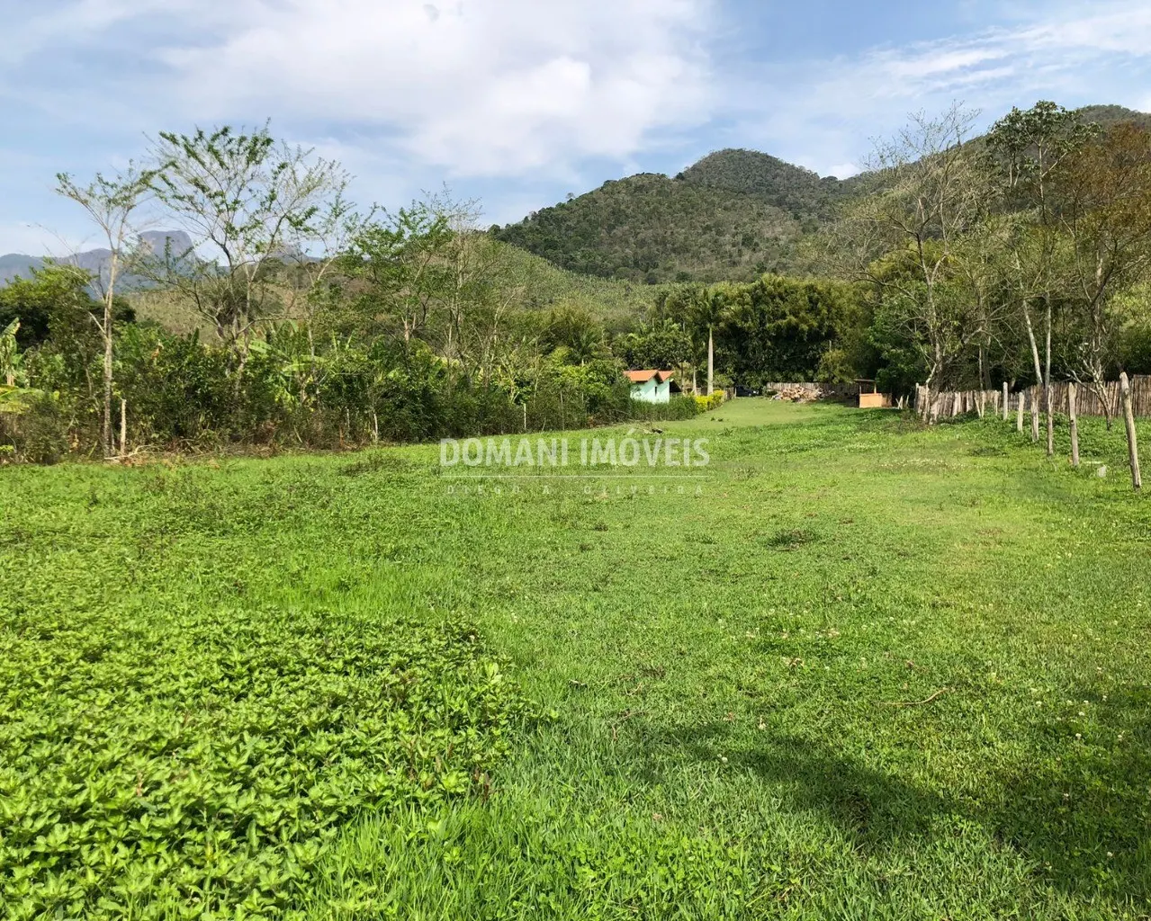 Terreno à venda de 2.800 m² em São Bento do Sapucaí, SP, Brasil