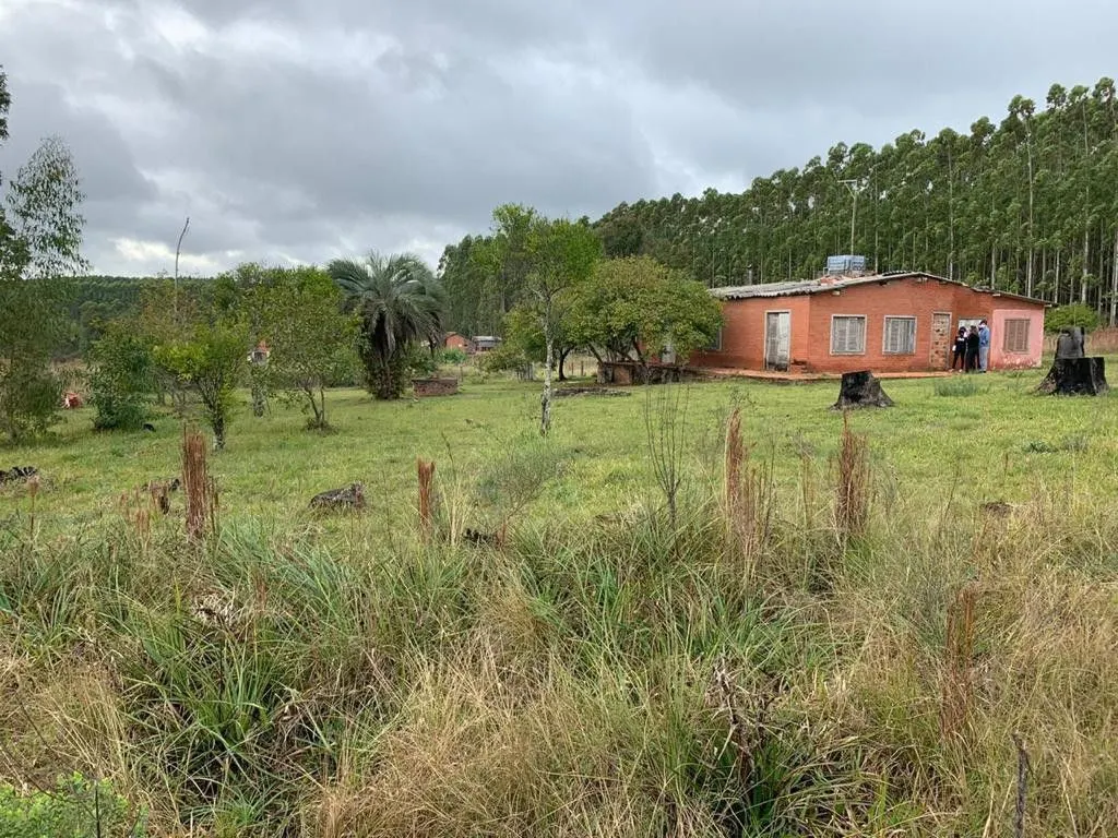 Terreno à venda de 2.248 m² em Eldorado do Sul, RS, Brasil