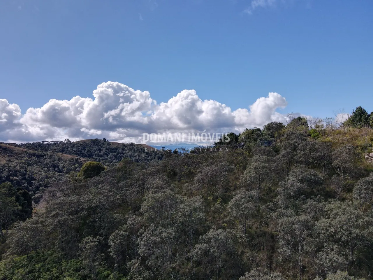 Terreno à venda de 1.250 m² em Campos do Jordão, SP, Brasil