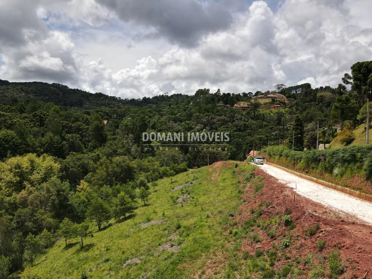 Terreno à venda de 1.185 m² em Campos do Jordão, SP, Brasil