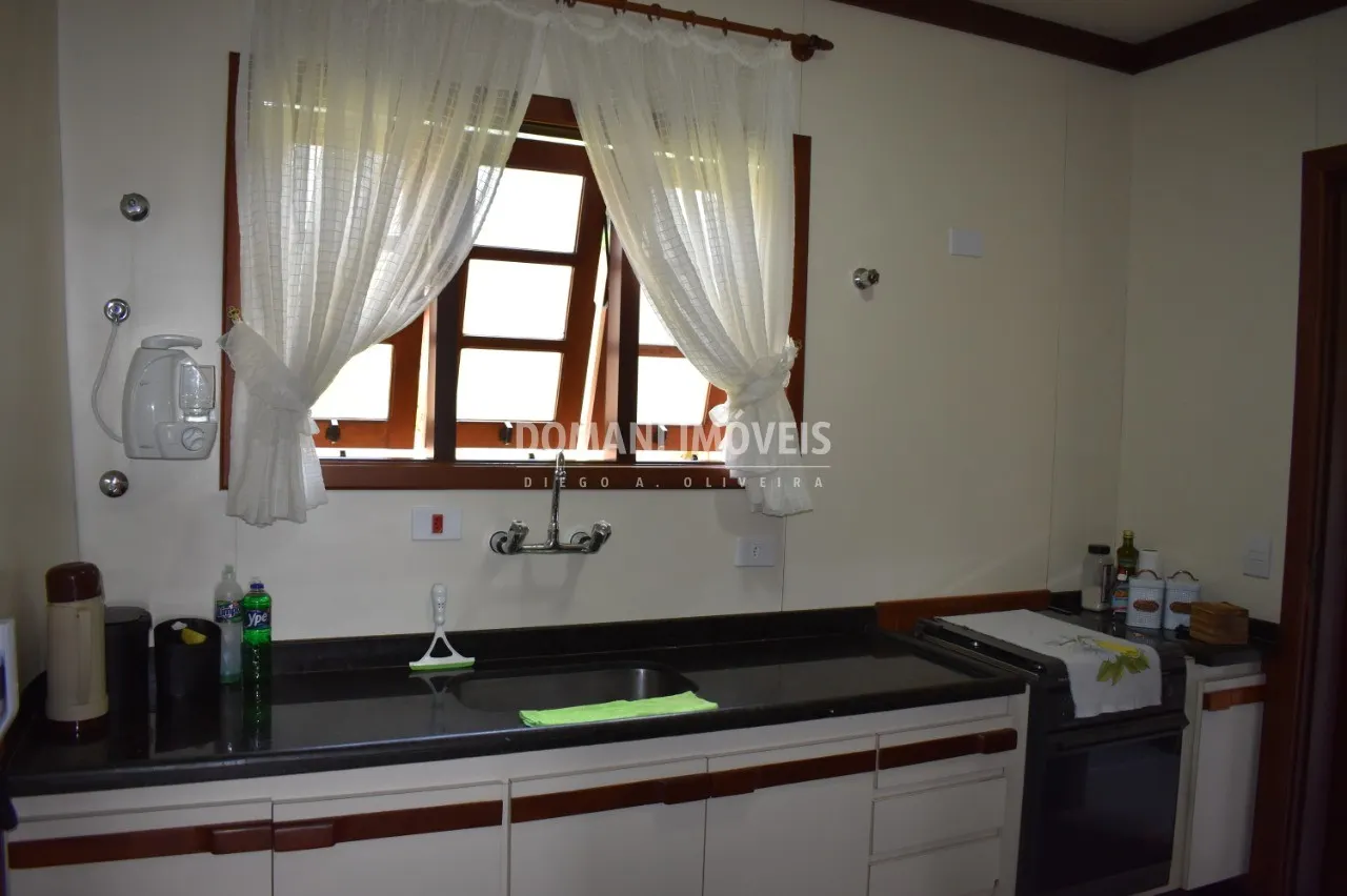 Casa à venda de 1.390 m² em Campos do Jordão, SP, Brasil