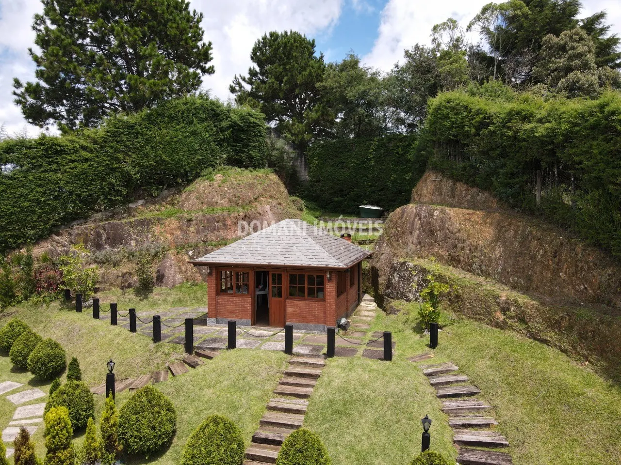Casa à venda de 1.390 m² em Campos do Jordão, SP, Brasil